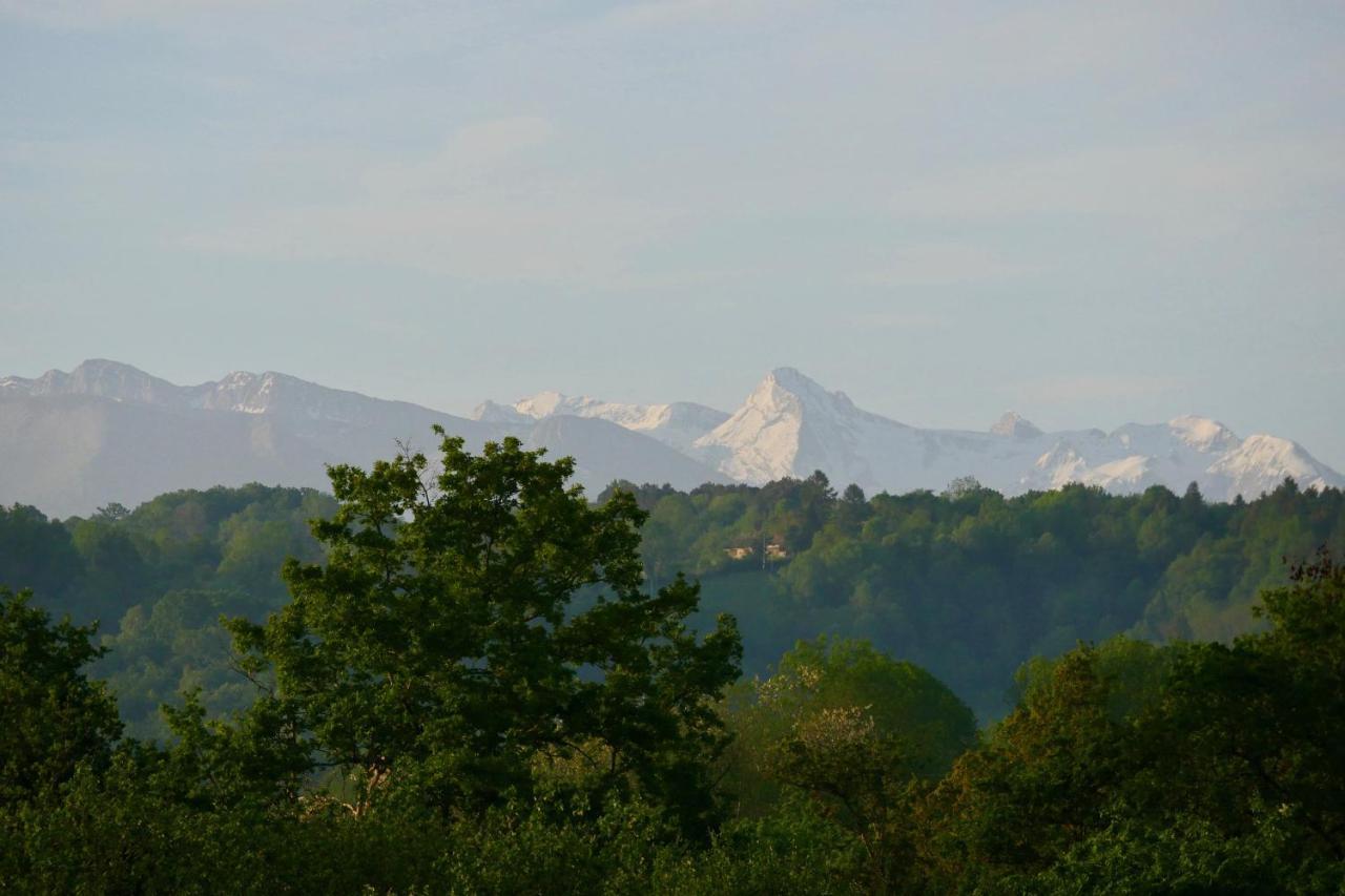 Chambres D'Hotes Secret Pyrenees Lasseube ภายนอก รูปภาพ